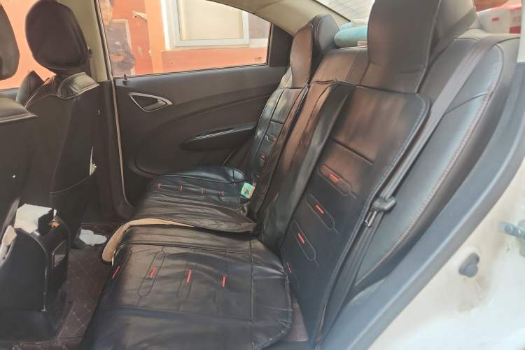 Used Chevrolet Sail 2013 Sedan 1.4L Manual - Youyi Happiness Edition
