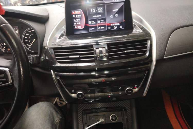 Used BORGWARD BX5 2017 20TGDI Automatic Two-Wheel Drive Pioneer Edition Audio And AC Panel