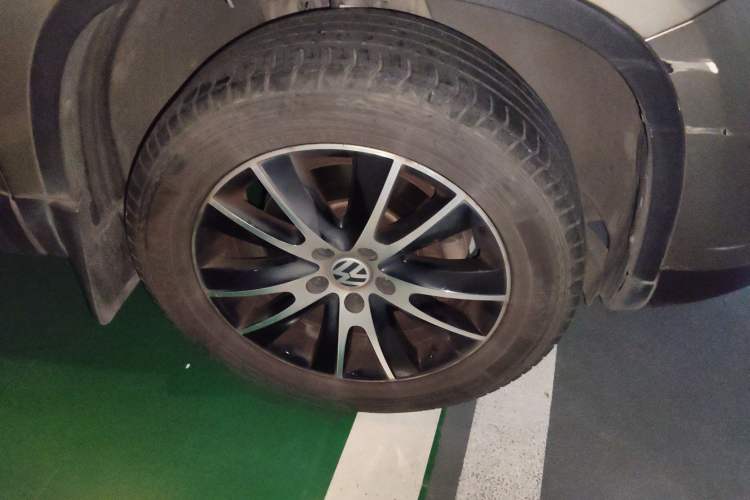 Used Volkswagen Tiguan L 2013 1.8TSI Automatic Two-Wheel Drive Luxury Model