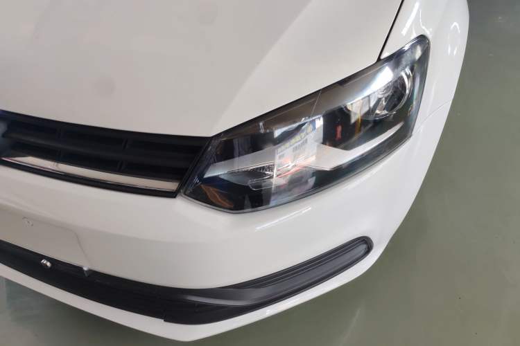 Used Volkswagen Polo 2016 1.4L Automatic Trendy Model Left Front Headlight