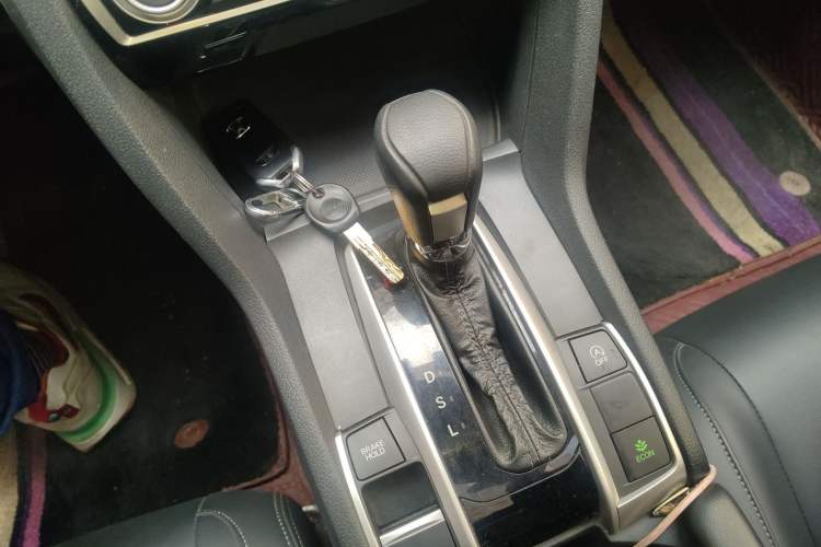 Used Honda Civic 2016 220TURBO CVT Luxury Edition