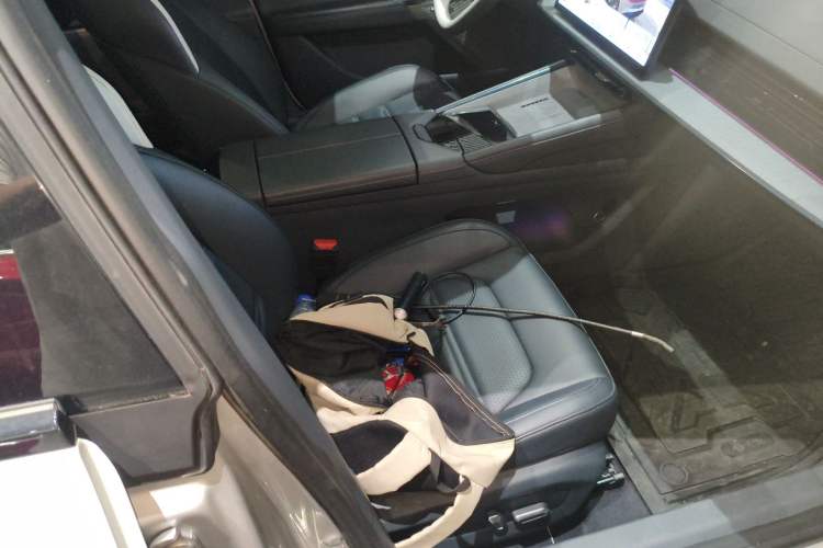 Used Dongfeng eπ eπ007 2024 530 Pro Version
