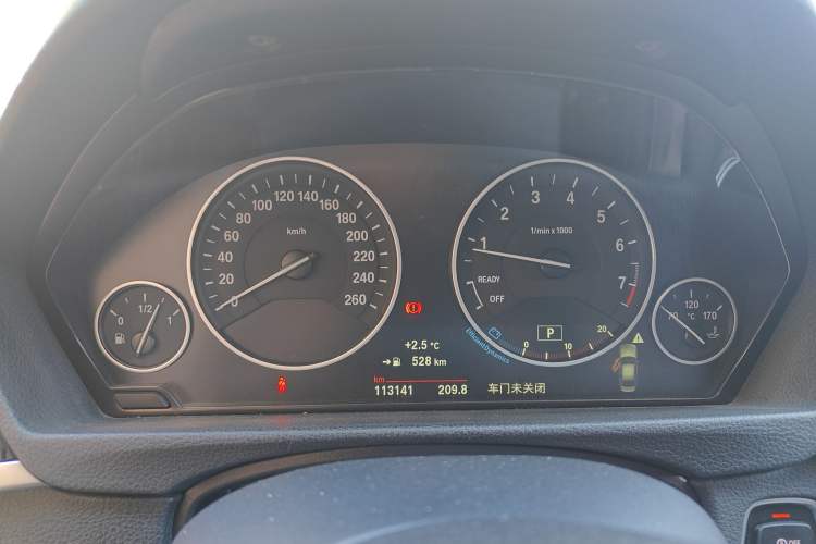 Used BMW 3 Series 2016 320Li Ambition Model
