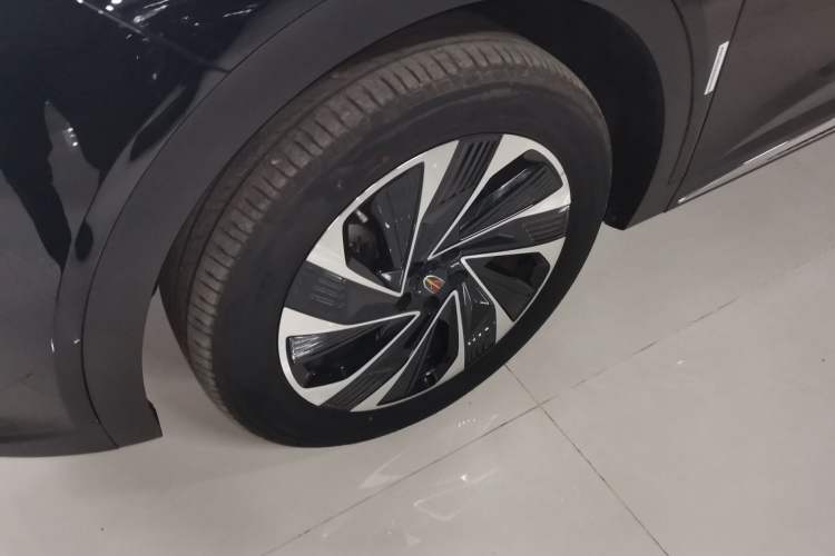 Used Hongqi HS7 PHEV 2024 2.0T PHEV Four-Wheel Drive Flagship Edition 6 Seats
