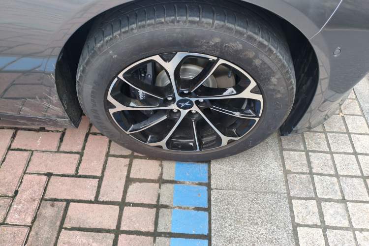 Used XPeng P7 2022 625E Right Front Wheel Hub