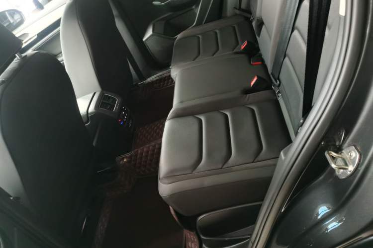 Used Volkswagen Tayron 2022 330TSI Two-Wheel Drive Luxury Smart Connectivity Version