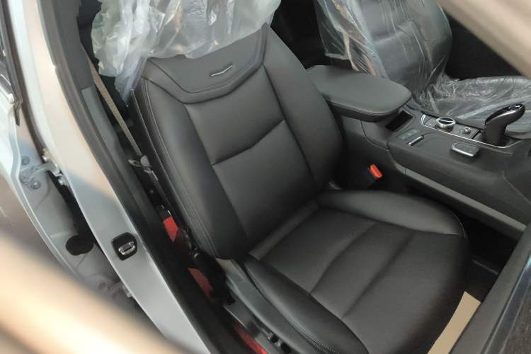 Used Cadillac XT5 2021 28T Luxury Model