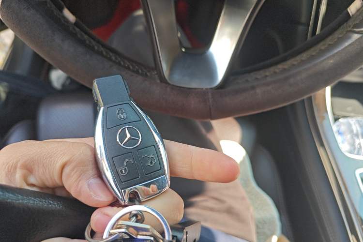 Used Mercedes-Benz GLC 2017 GLC 260 4MATIC Dynamic Edition
