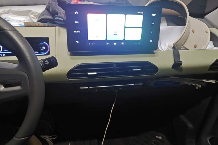 Used Geely Galaxy Panda 2023 Panda Mini 120km Asian Games Edition Audio And AC Panel