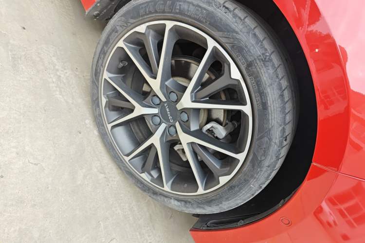 Used Lynk & Co 03 2018 1.5TD DCT JingPro Edition China V Standard