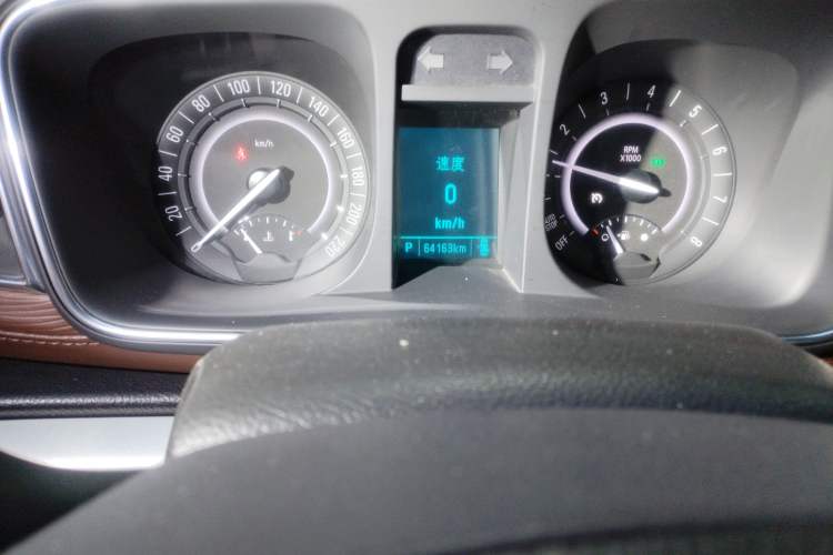 Used Buick GL8 2018 28T Comfort Model China VI Standard