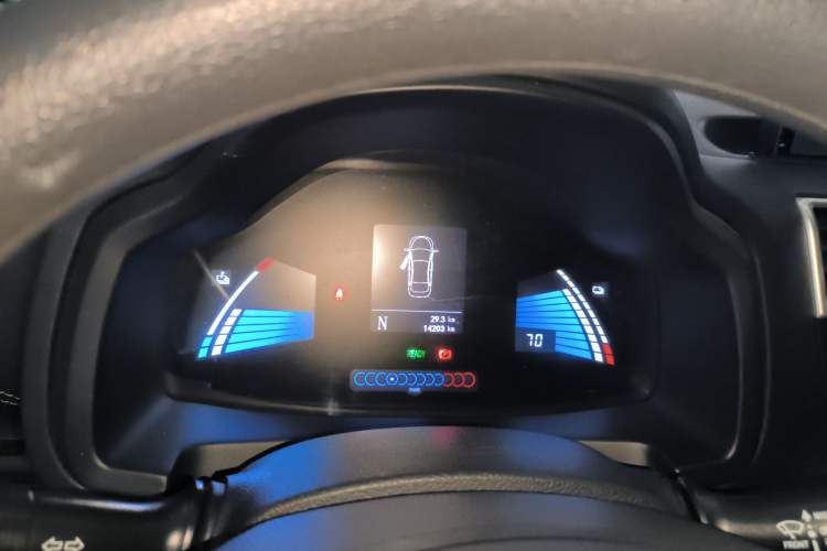 Used SOL E10X 2021 150 km Ambitious Trim Instrument Cluster