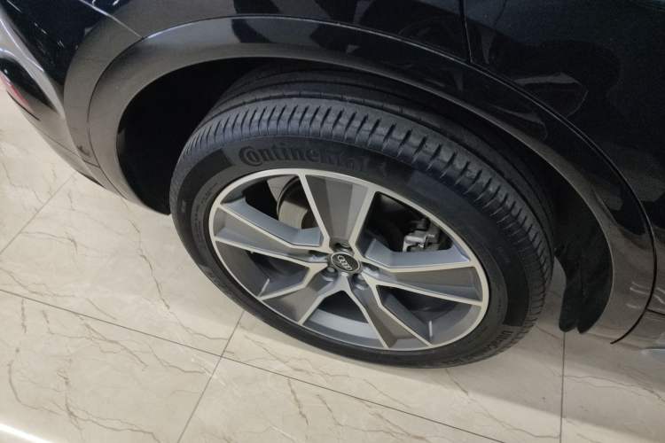 Used Audi Q5L 2022 Updated 45T Luxury Dynamic Version
