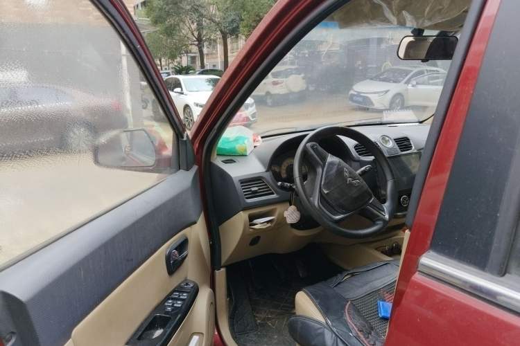 Used Wuling Hongguang 2014 1.2L S Comfort Model China IV