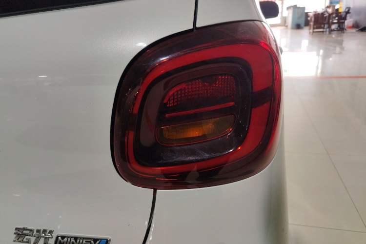 Used Wuling Hongguang MINIEV 2025 Four-Door Version Advanced Edition
