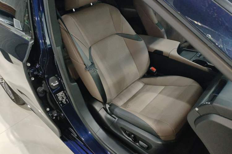 Used Lexus ES 2022 200 Excellence Edition