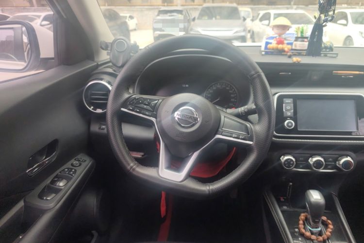 Used Nissan Kicks 2022 1.5L CVT XL Fashion Edition Steering Wheel