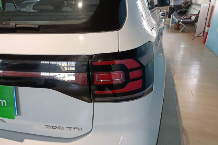 Used Volkswagen Tacqua 2023 200TSI DSG Joy-Connect Edition
