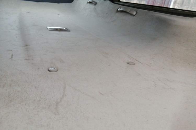 Used FORTHING Lingzhi 2013 M3 1.6L 7-Seater Comfort Model Headliner