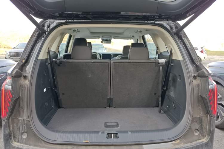 Used Hongqi HS7 PHEV 2024 2.0T PHEV Four-Wheel Drive Flagship Edition 6 Seats Trunk