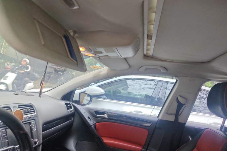 Used Volkswagen Golf 2012 1.4 TSI Automatic Comfort Edition Headliner