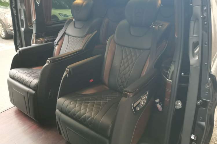 Used Mercedes-Benz V-Class 2018 V 260 L Prestige Extended Version China VI
