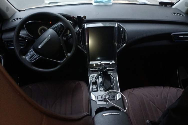 Used Leopaard CS9 2017 1.5L CVT Comfort Model Center Console