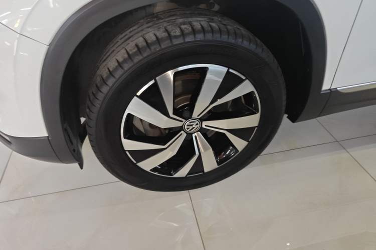 Used Volkswagen Tayron 2019 Teramont Edition 280TSI Two-Wheel Drive Luxury Model China VI Standard Exterior 4