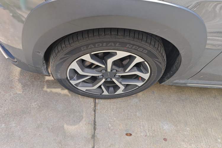 Used Lynk & Co 02 2018 1.5T DCT Two-Wheel Drive Pro Version China V Emission Standard
