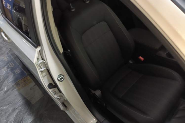 Used Honda Civic 2022 240TURBO CVT Dynamic Edition Right Front Seat