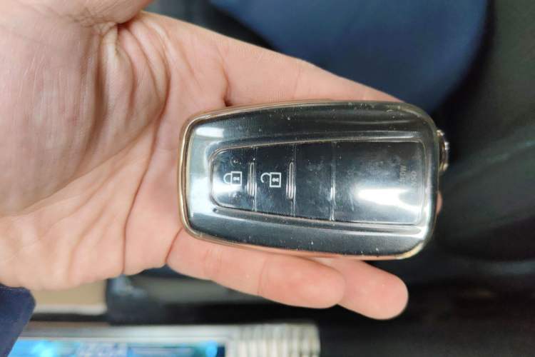 Used Toyota IZOA 2021 2.0L Enjoy Edition