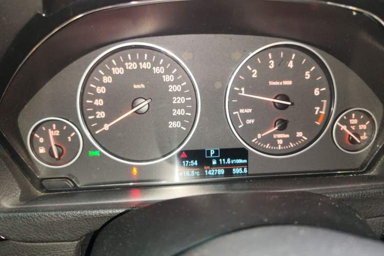 Used BMW 3 Series 2015 316Li Fashion Model Instrument Cluster