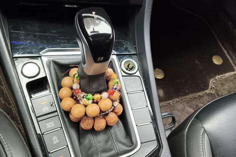 Used Volkswagen Sagitar 2021 280TSI DSG Excellence Edition Gear Lever