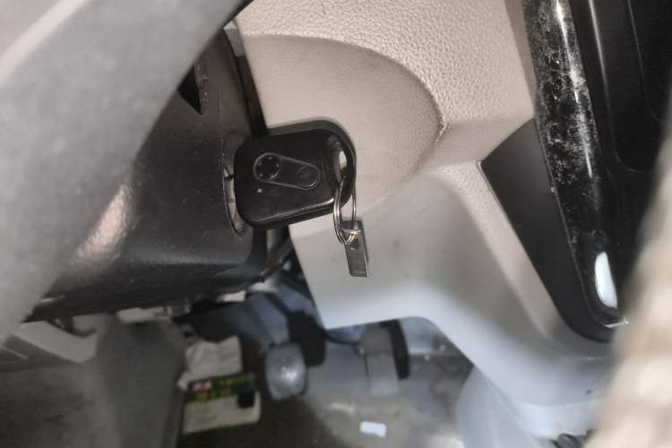Used Shenzhou DST 5 2020 Pure Electric Van Vehicle Key