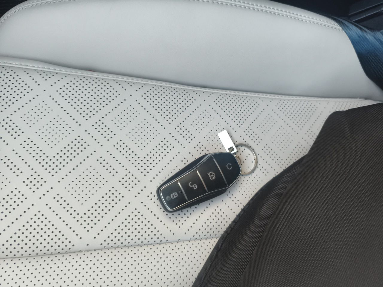 BYD Yuan UP 2024 401KM Leading Edition — снимка 20
