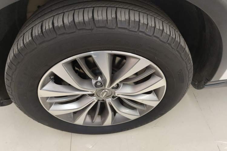 Used GAC Trumpchi GS8 2017 320T Two-Wheel Drive Luxury Smart Connectivity Version (7 Seats)