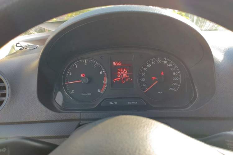 Used Volkswagen Jetta 2013 1.4L Manual Fashion Model