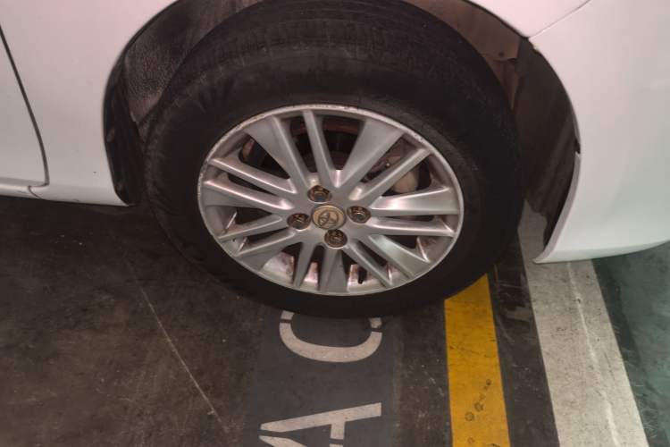 Used Toyota Vios 2014 1.3L Automatic Standard Edition Right Front Wheel Hub