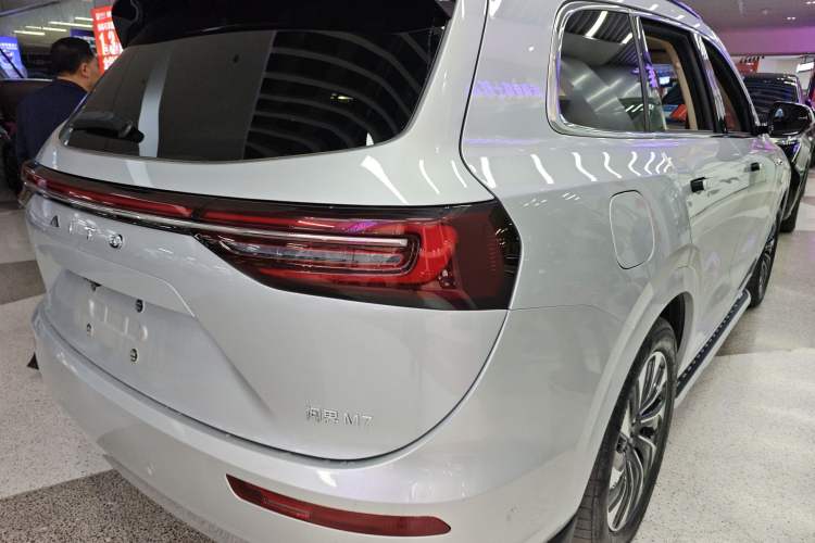 Used Hima AITO M7 2024 1.5T Intelligent Drive 4x4 Max Edition 6 Seats Right Rear Taillight