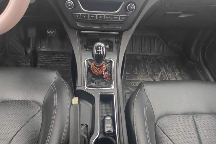 Used Geely Auto Emgrand 2017 Sedan Million Edition 1.5L Manual - Upward Version