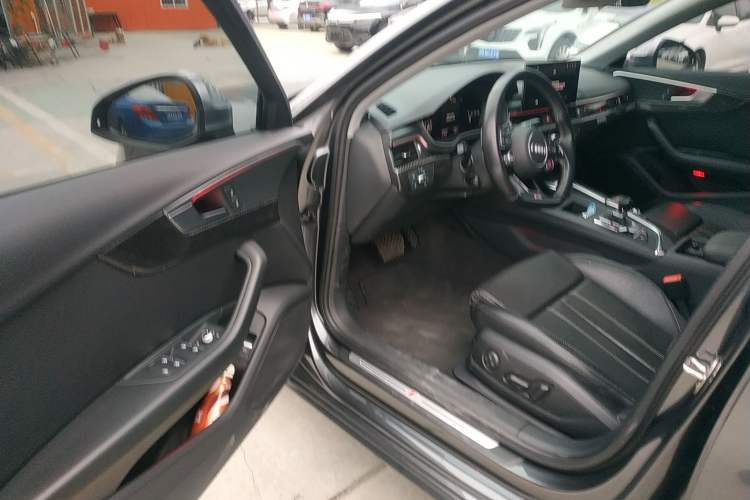 Used Audi A4L 2020 40 TFSI Fashion Dynamic Model
