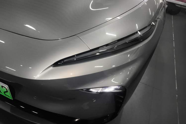 Used Rising R7 2025 Model Long-Range Edition