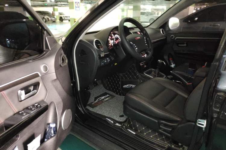 Used Haval H5 Classic 2015 2.0T Manual 4x4 Elite Edition Driver Seat