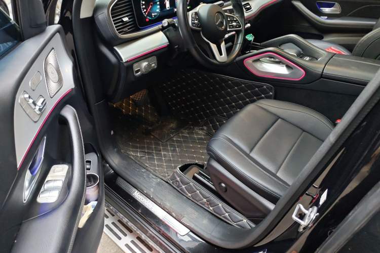 Used Mercedes-Benz GLE Coupe 2020 GLE 350 4MATIC Coupe SUV Luxury Model Driver Seat