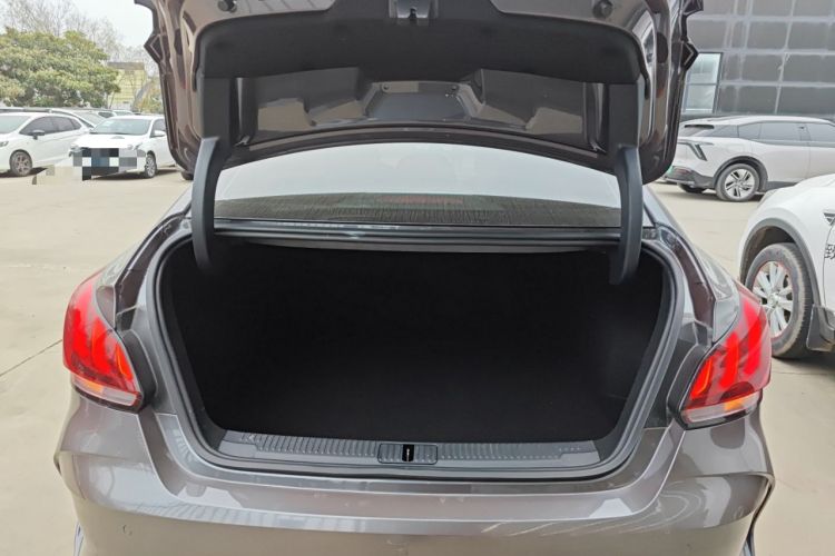 Used MG 5 2022 180 DVVT CVT Youth Flagship Edition
