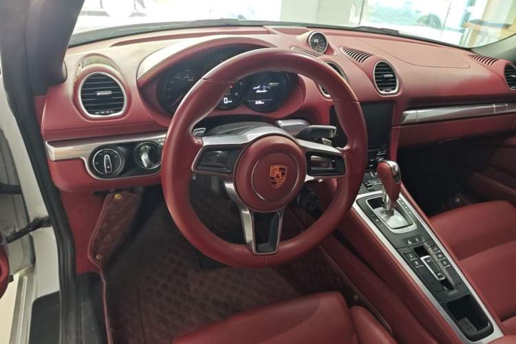 Used Porsche 718 2018 Boxster 2.0T
