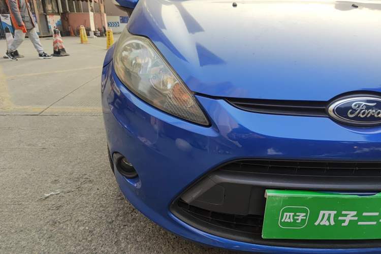 Used Ford Fiesta 2011 Hatchback 1.5L Automatic Fashion Edition
