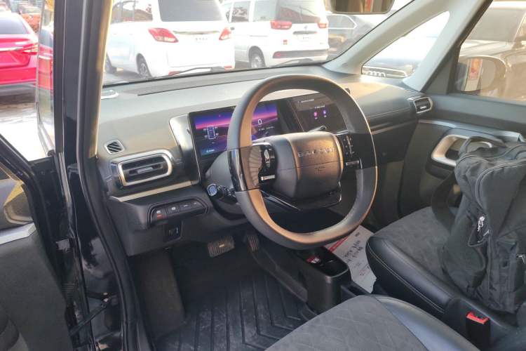 Used Baojun KiWi EV 2023 Smart Trend Edition Ternary Lithium Center Console