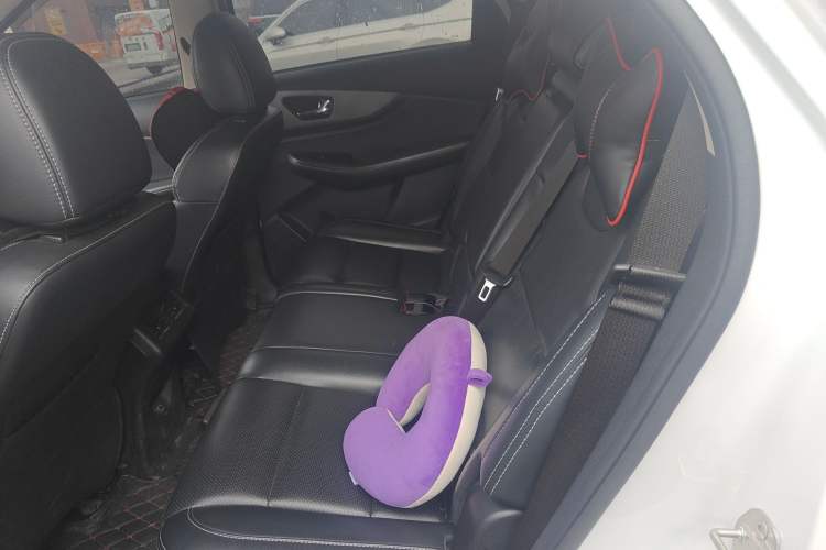 Used Dongfeng Fengon S560 2018 1.8L Manual Luxury 7-Seater