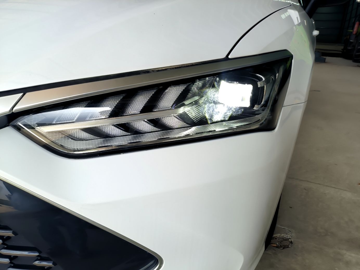 BYD Qin PLUS 2024 HONOR Edition DM-i 55KM Leading Model — снимка 8